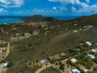 House 2951939085