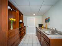House 2749053005