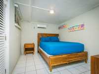 House 2749053013