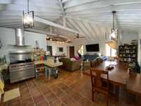 House 2564628177