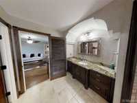 House 1255440317