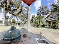 House 1255440361