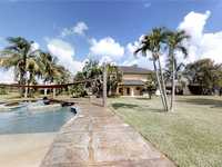 House 1255440424