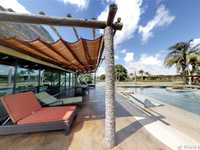 House 1255440468