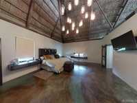 House 1255440545