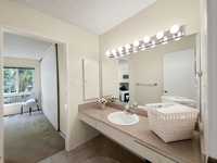 House 1173752725