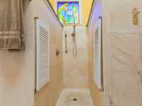 House 2741188812