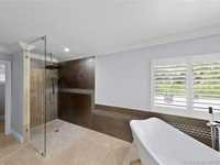 House 1199444698
