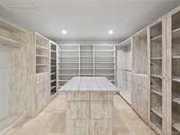 House 1199444700