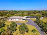 House 1199444749