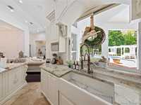 House 1223828610