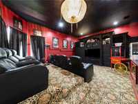 House 1223828569