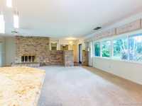 House 1174744048