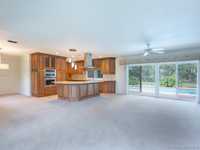 House 1174744050