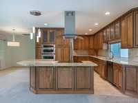 House 1174744033