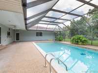 House 1174744064