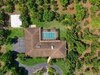 House 1174744080