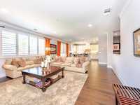 House 1178186943