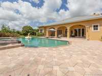 House 1208060568