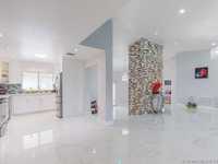 House 1210153276