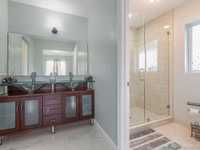 House 1210153351