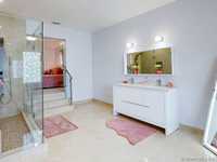 House 1210153400