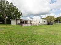 House 1210153428
