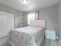 House 1210153477