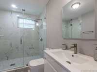 House 1210153479