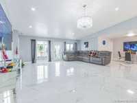House 1210153244