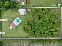 House 1210153559