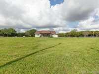 House 1210153597