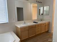 House 1235972312