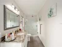 House 1236002484