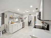 House 1236002477
