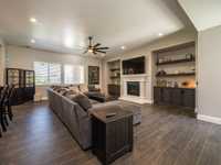 House 1236011956