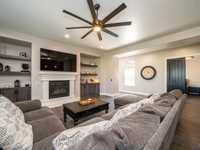 House 1236011957