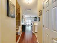 House 1237018217