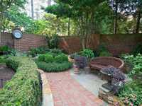 House 1237019203