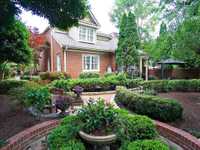 House 1237019205