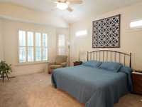 House 1238000313