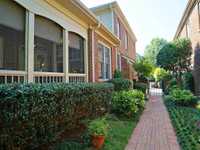 House 1238000328