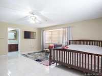 House 1244915697