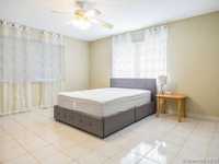 House 1244915701