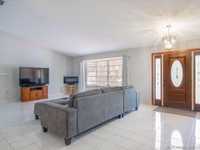 House 1244915655