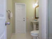 House 1244915722