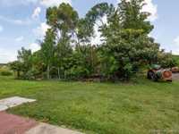 House 1244915746