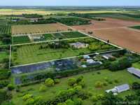 House 1244915764