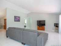 House 1244915659