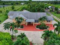 House 1244915792